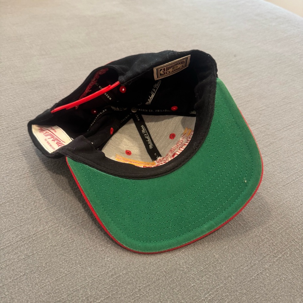 Houston Rockets Hat - Picture 3 of 3